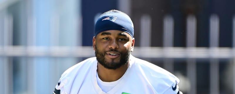 RBs D'Onta Foreman, Pierre Strong Jr. on Browns' roster bubble?