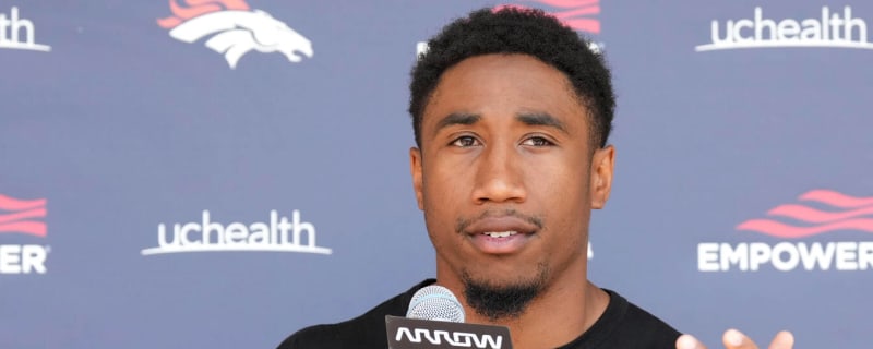 Jaguars agree to a two-year deal with veteran CB