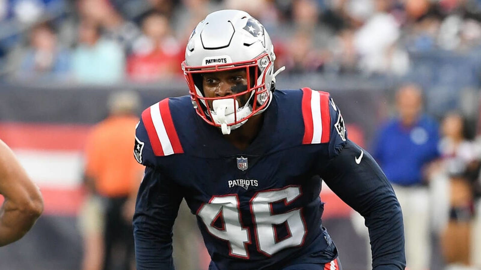 Patriots place LB Raekwon McMillan on IR