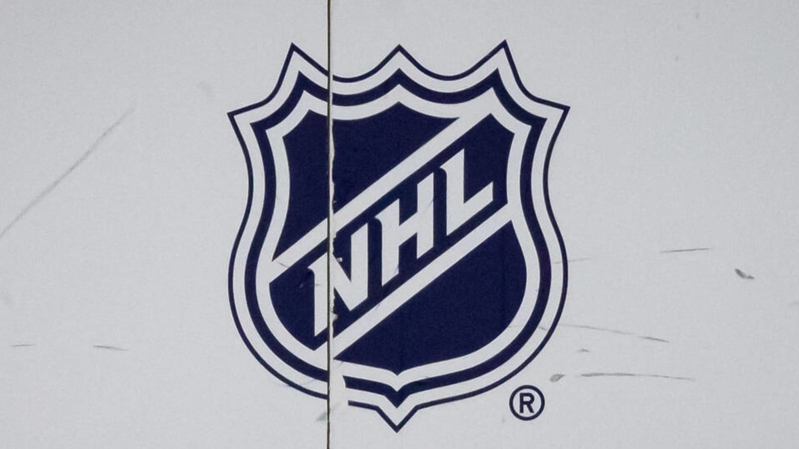 Olympic gold medalist rips NHL's 'distracting' digital boards