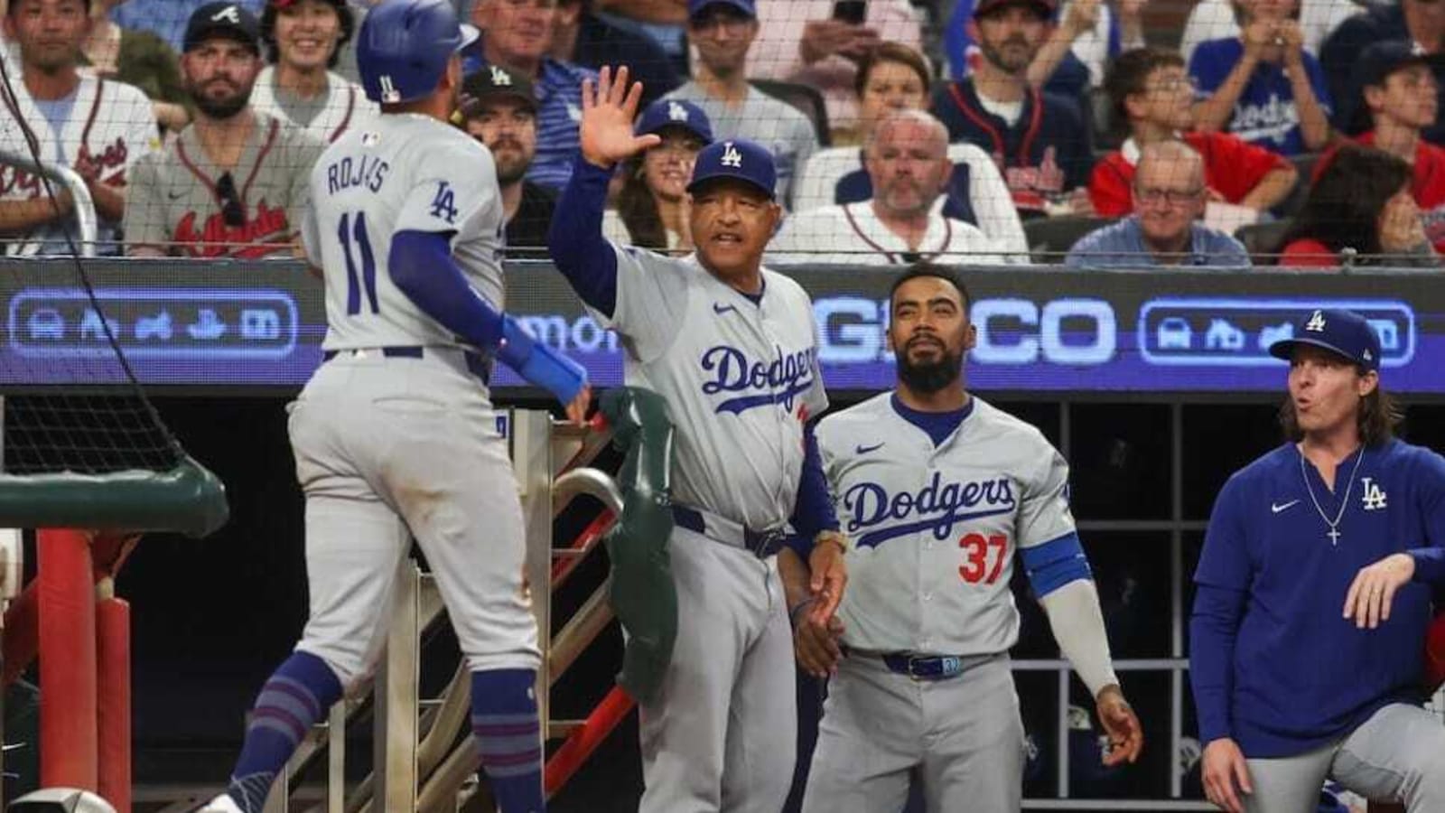  Dodgers Split Series With Braves Backed By 6-Run 7th Inning