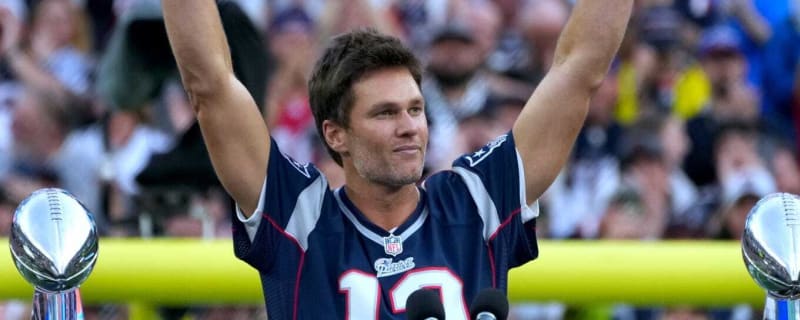 Rookie broadcaster Tom Brady has A-list actor's backing