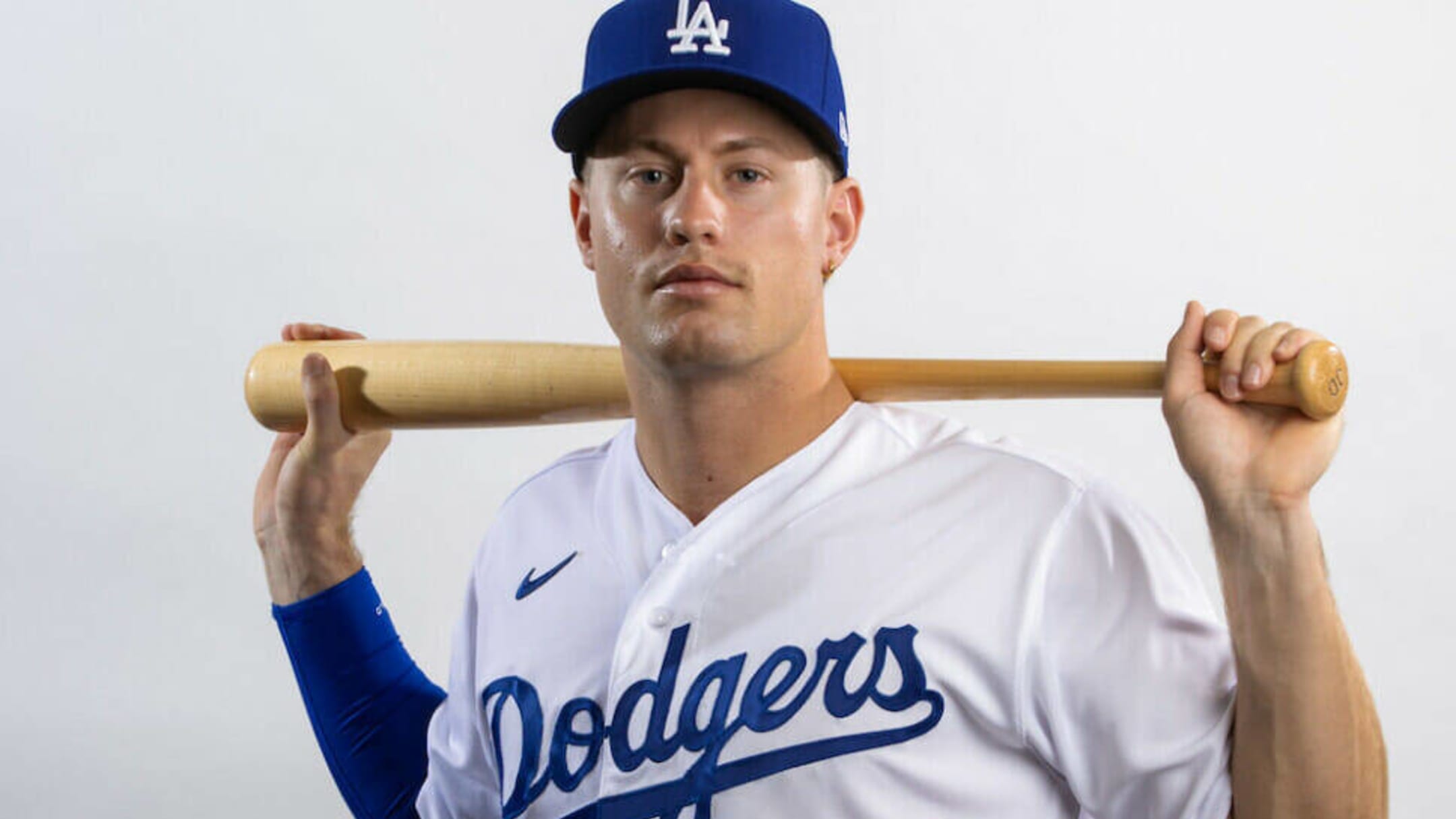 Dodgers: Jonny DeLuca will face LHP, Trayce Thompson out a month