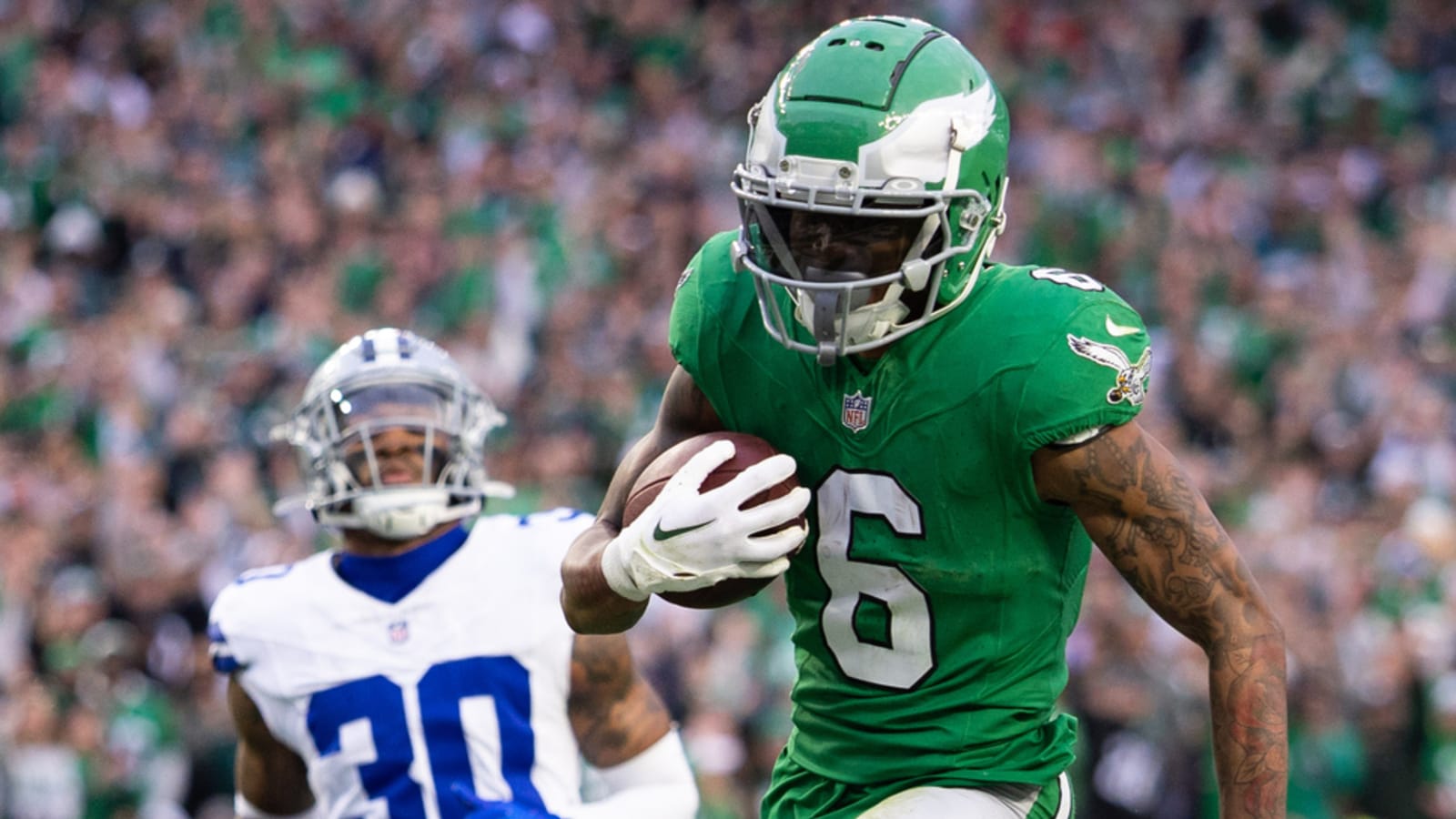 Eagles WR DeVonta Smith on cusp of setting record