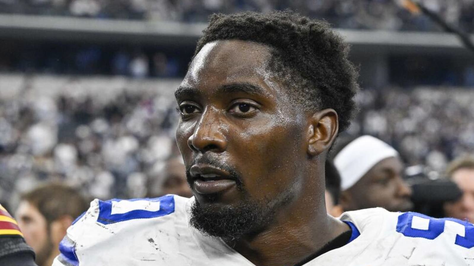 Watch: Cowboys force fumble and Demarcus Lawrence recovers for a TD