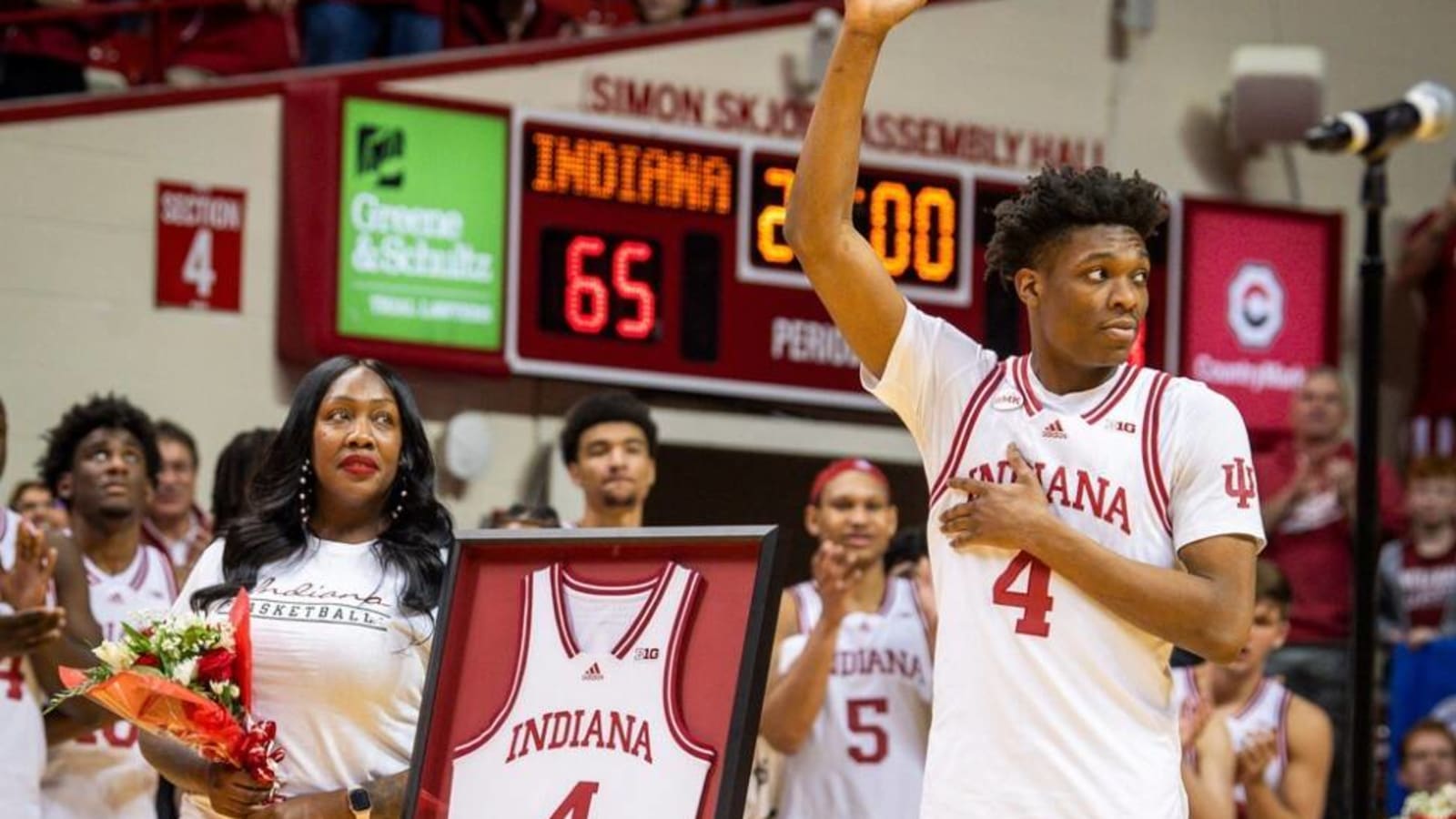 Watch: Anthony Walker Gives Senior Day Speech After Indiana&#39;s Win Over Michigan State