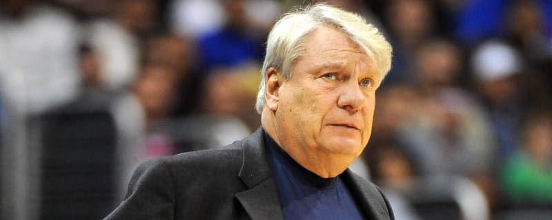 Hall of Fame coach takes in displaced Maui residents