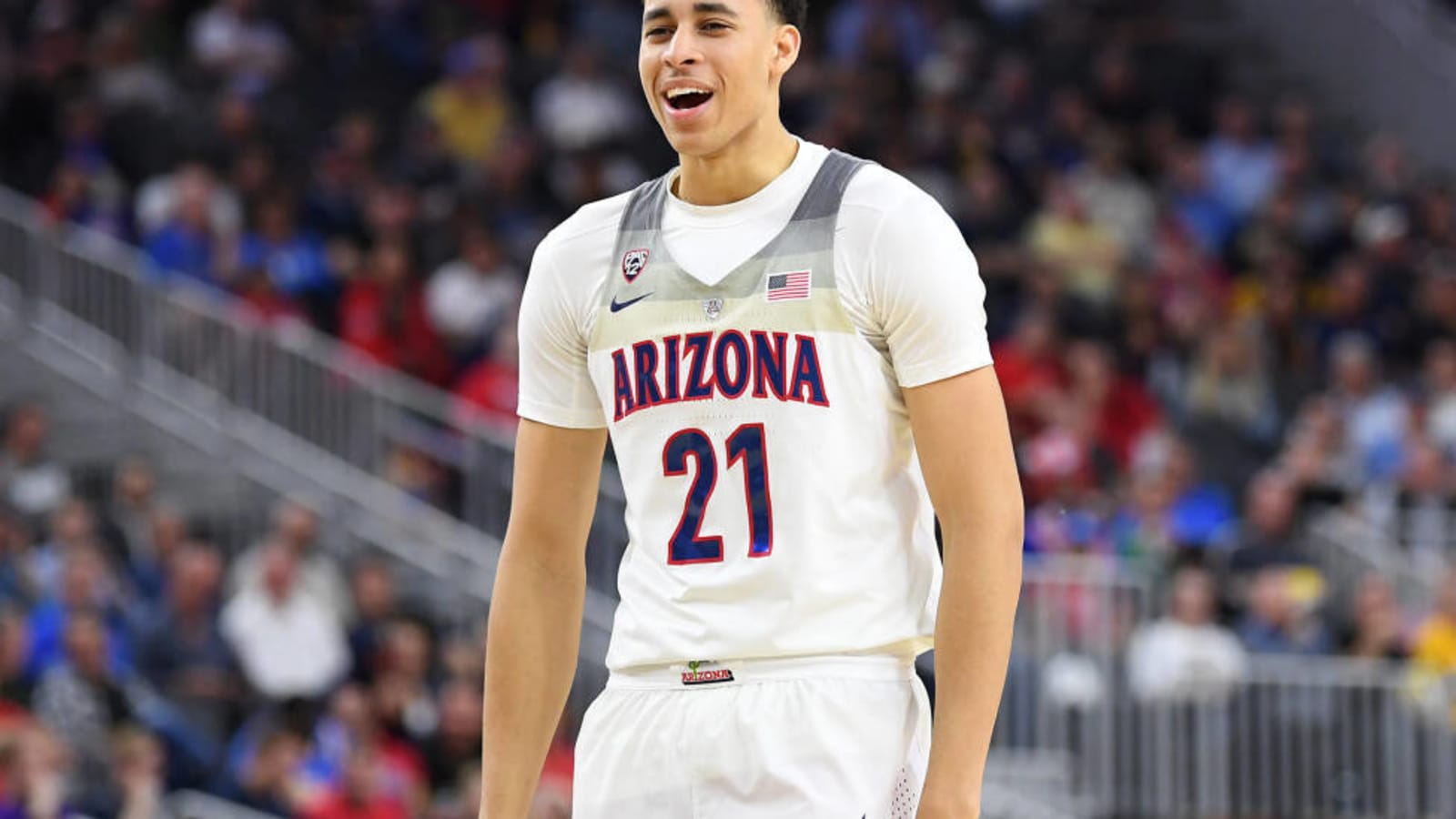 Report: Kings Bring in Center Chance Comanche for Training Camp