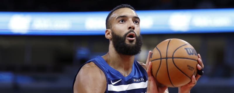 Gobert agrees to three-year, $110M extension with Timberwolves