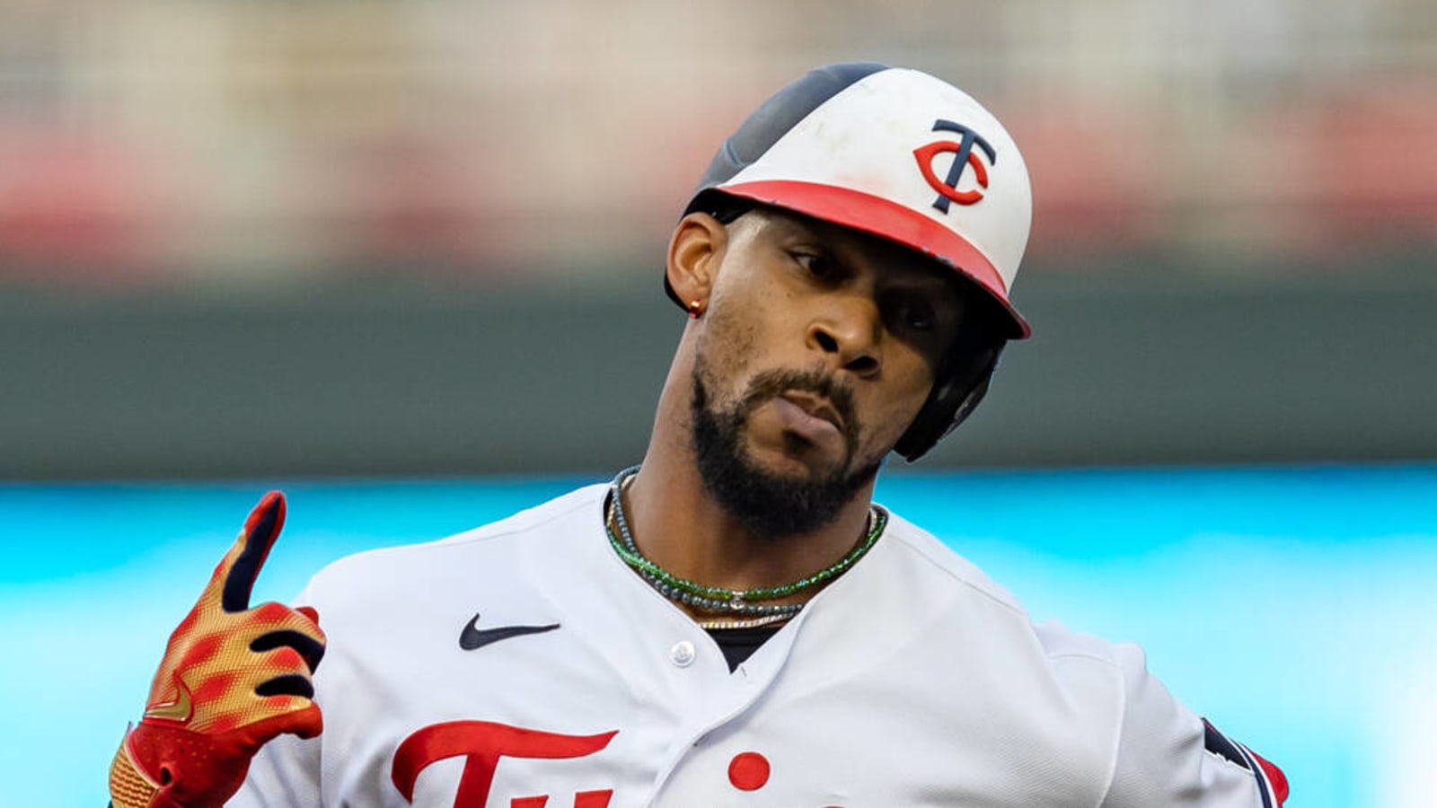 Twins' Byron Buxton planning to return to CF in 2024