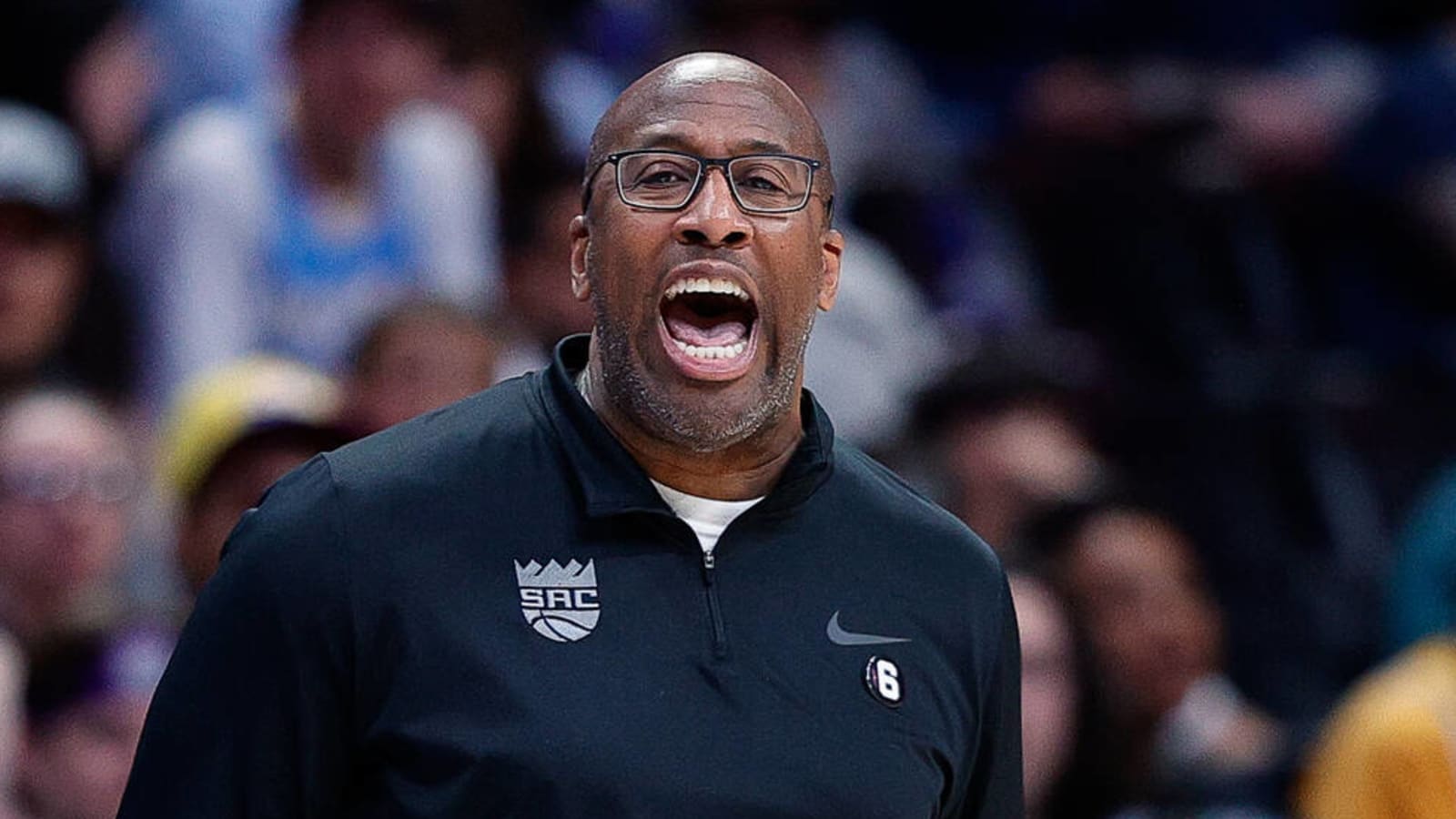 Kings' Mike Brown wins NBCA Coach of the Year