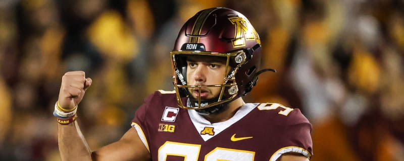 Gophers Rebound to Dominate Rhode Island 48-0