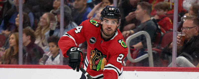 Panthers sign veteran defenseman