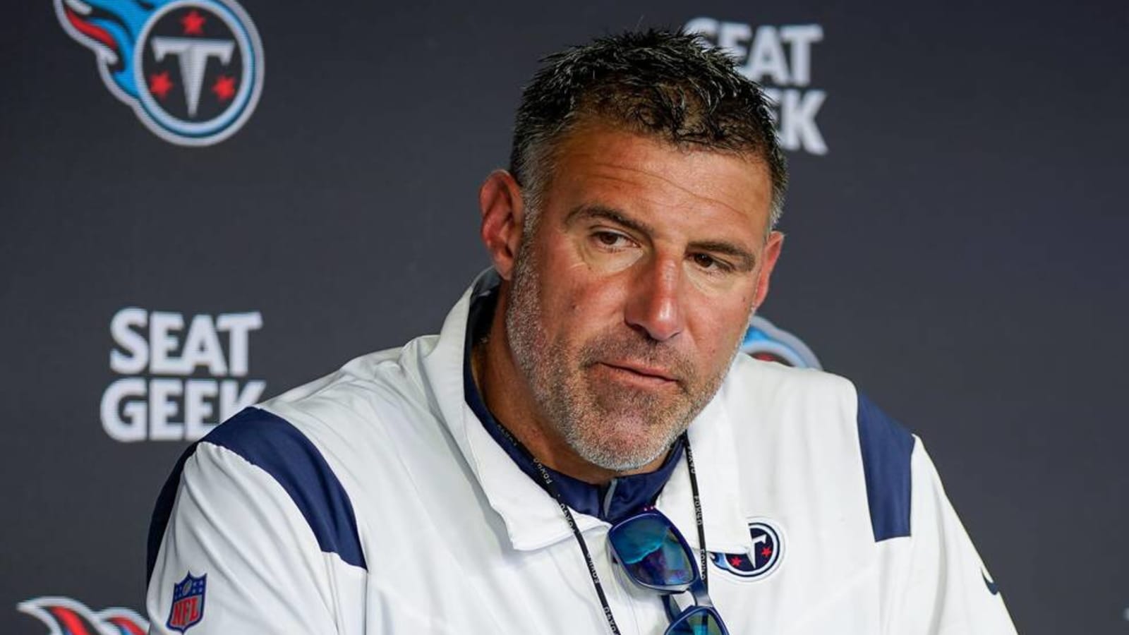 Titans' Vrabel addresses possible Hopkins pursuit