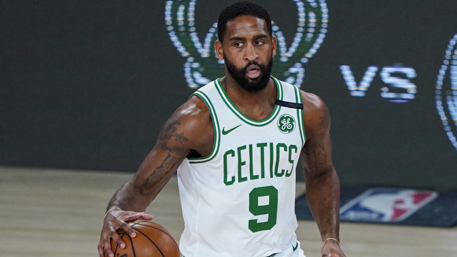 Celtics won't make qualifying offer to Brad Wanamaker