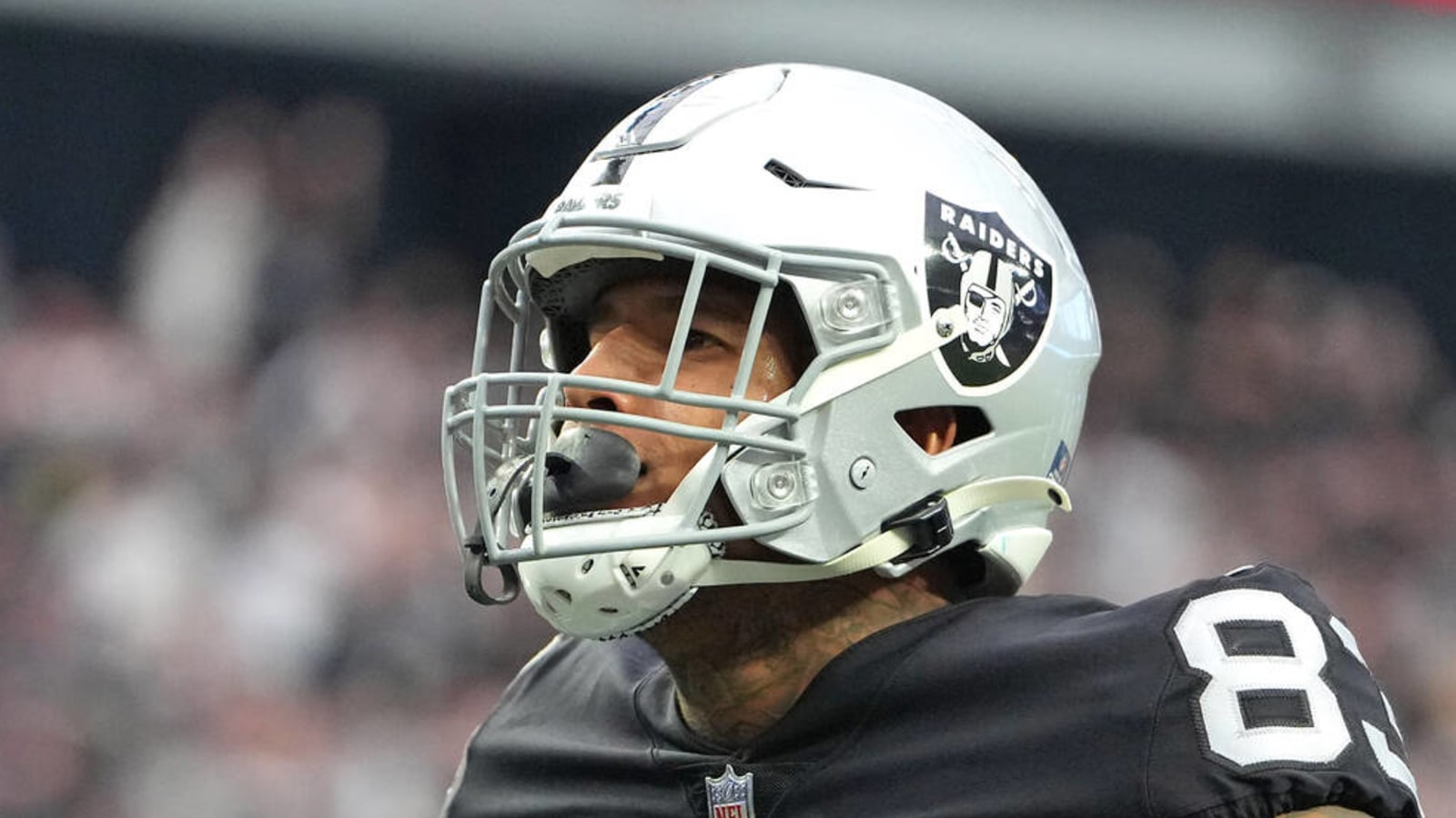 Raiders are sending mixed signals with offseason moves