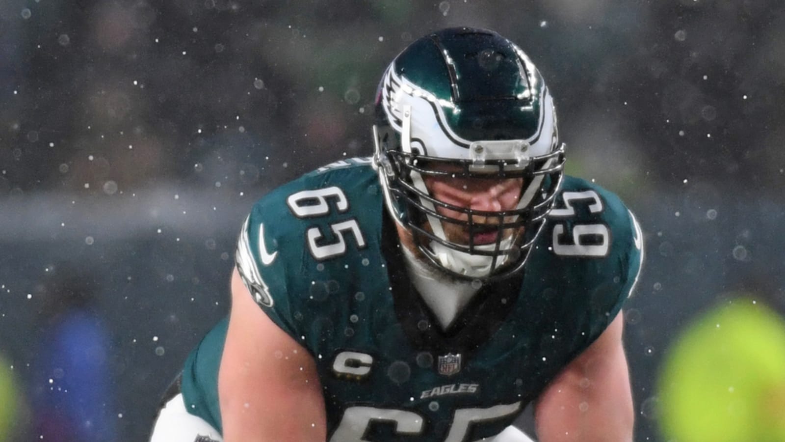 Eagles extend star offensive lineman through 2027 season