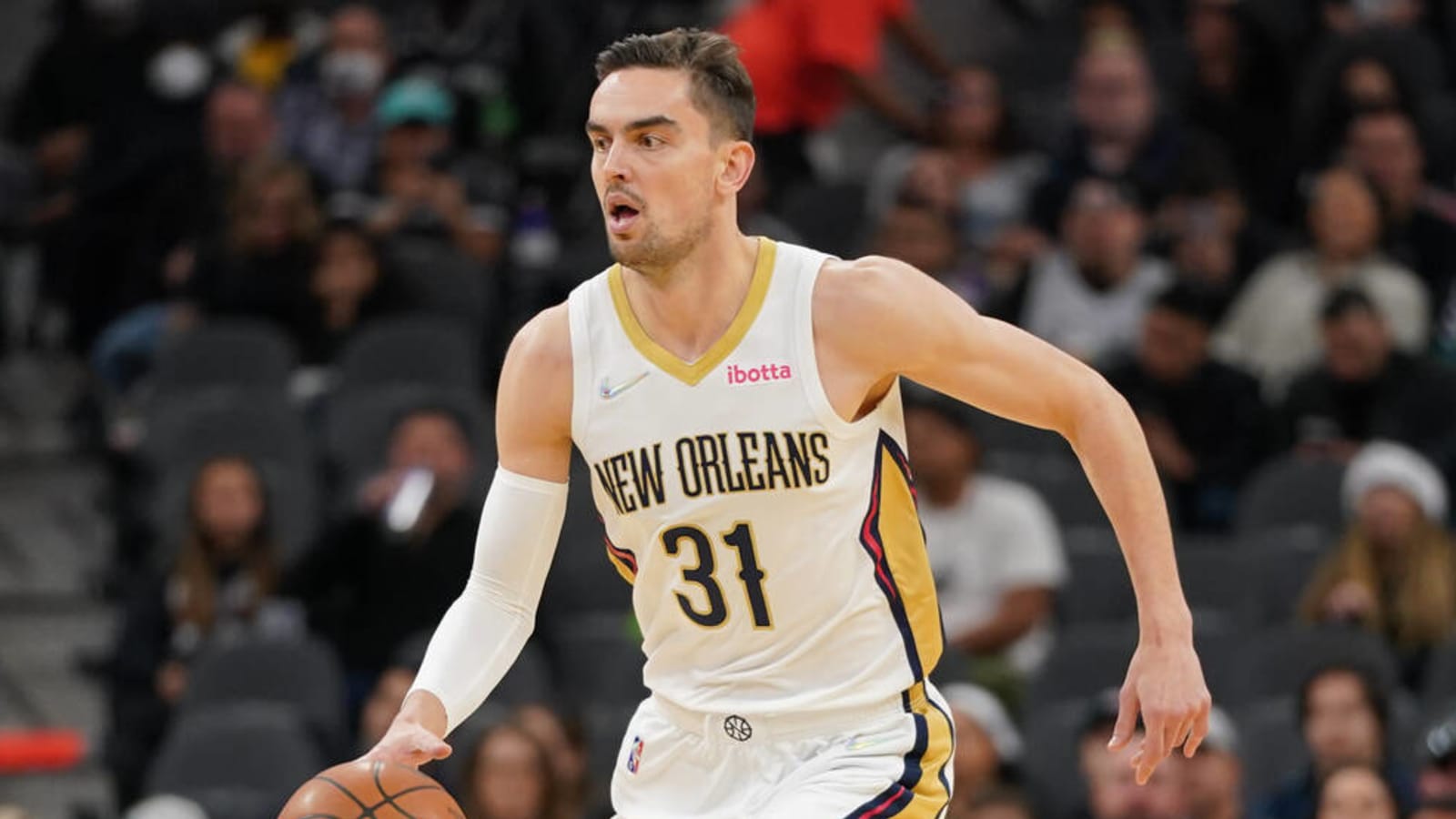 Tomas Satoransky gets buyout will sign with |