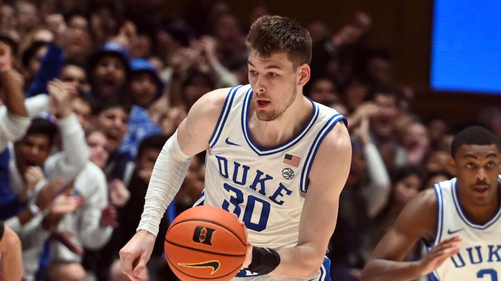 Duke star Kyle Filipowski suffers injury after fans storm court