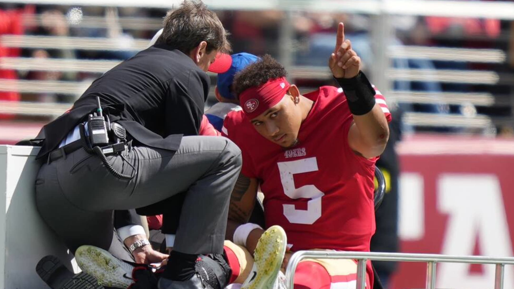 WATCH: Jimmy Garoppolo is carted to the locker room with foot injury -  Sactown Sports