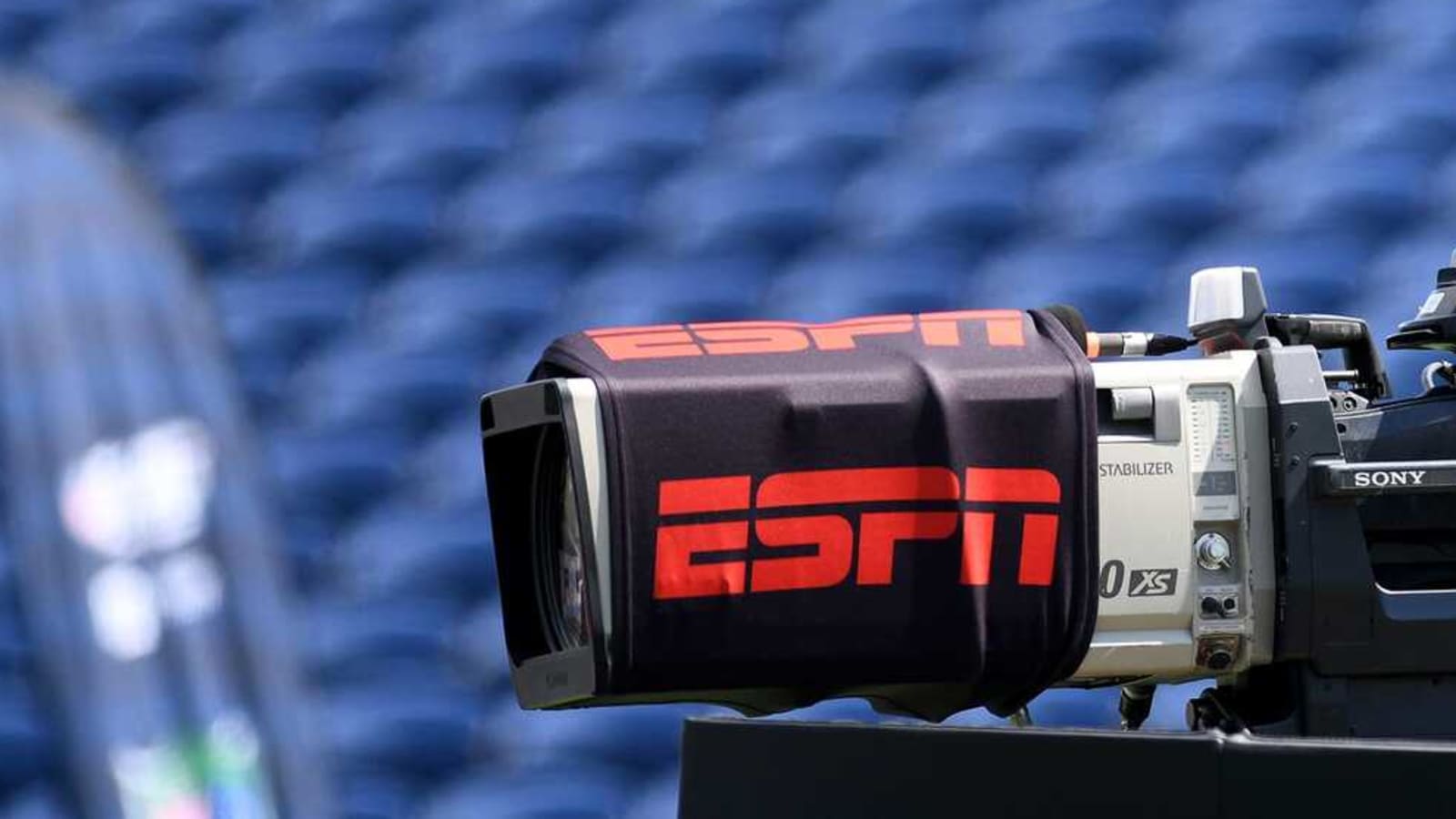 Report reveals how much money Adrian Wojnarowski is giving up by retiring from ESPN