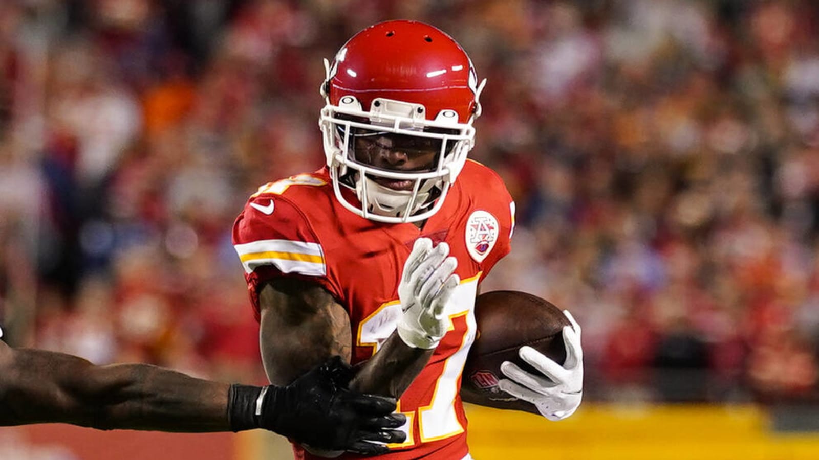 Chiefs' WR headlines potential Browns free-agent additions