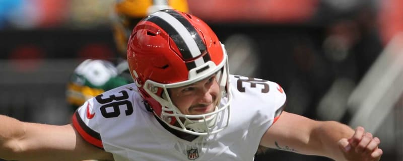 Browns trade kicker Cade York to Commanders