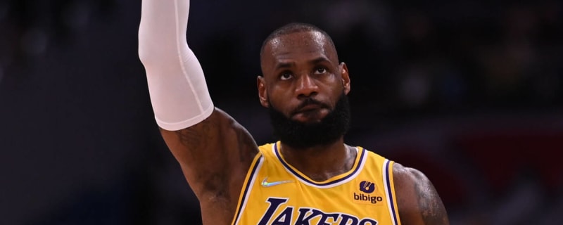 LeBron passes Malone for second most points in NBA history