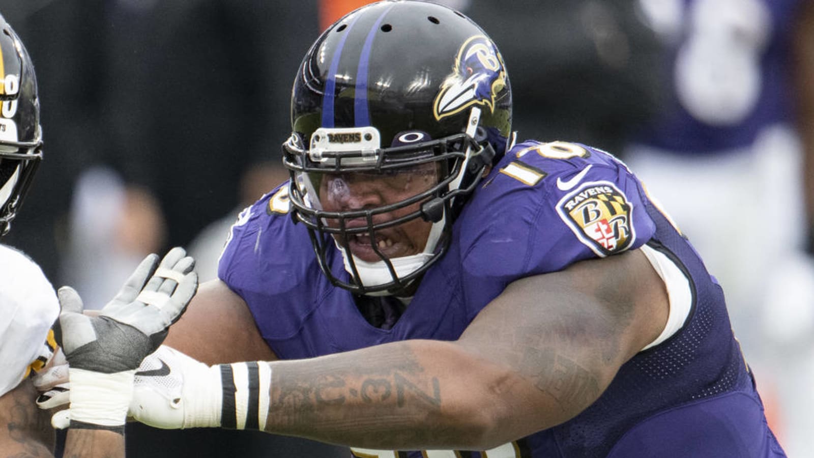 Report: Extension not part of Orlando Brown trade to Chiefs