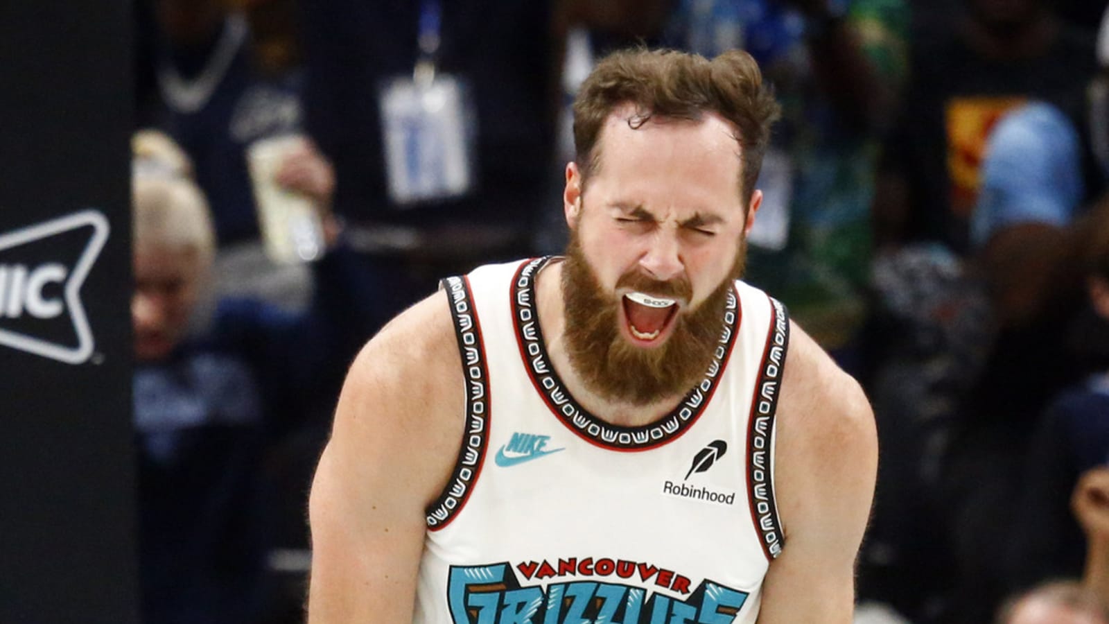 Grizzlies converting Huff's deal to standard four-year contract