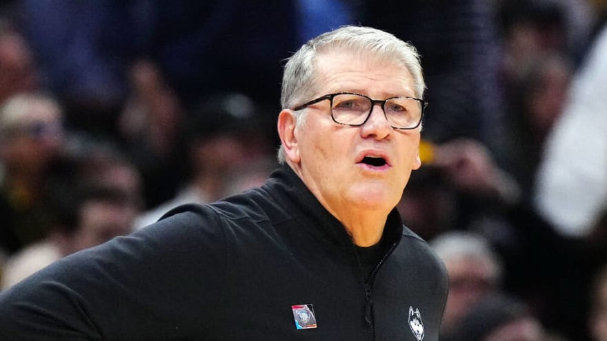 UConn HC Geno Auriemma rips into 'stupid' Caitlin Clark fans