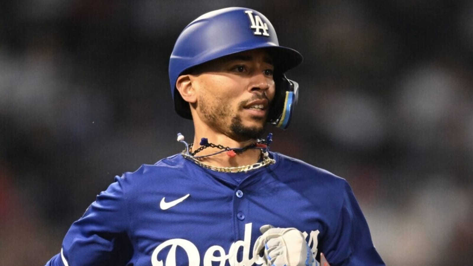 Mookie Betts Decides To Join Dodgers For White House Visit With President Trump