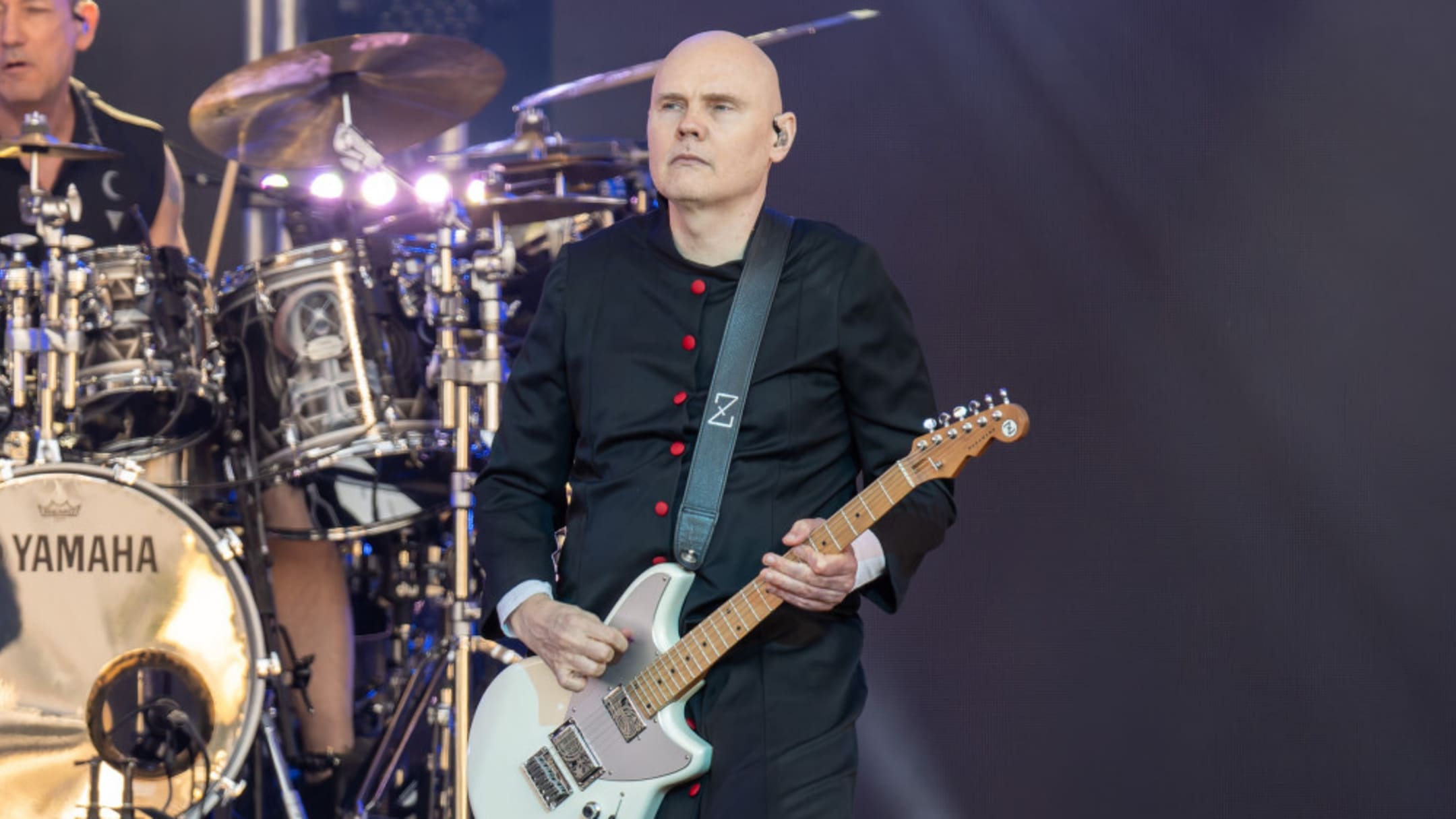 Billy Corgan claims ex-bassist D'arcy Wretzky 'had a lot to do with'  Smashing Pumpkins success | Yardbarker, image size:2160x1215