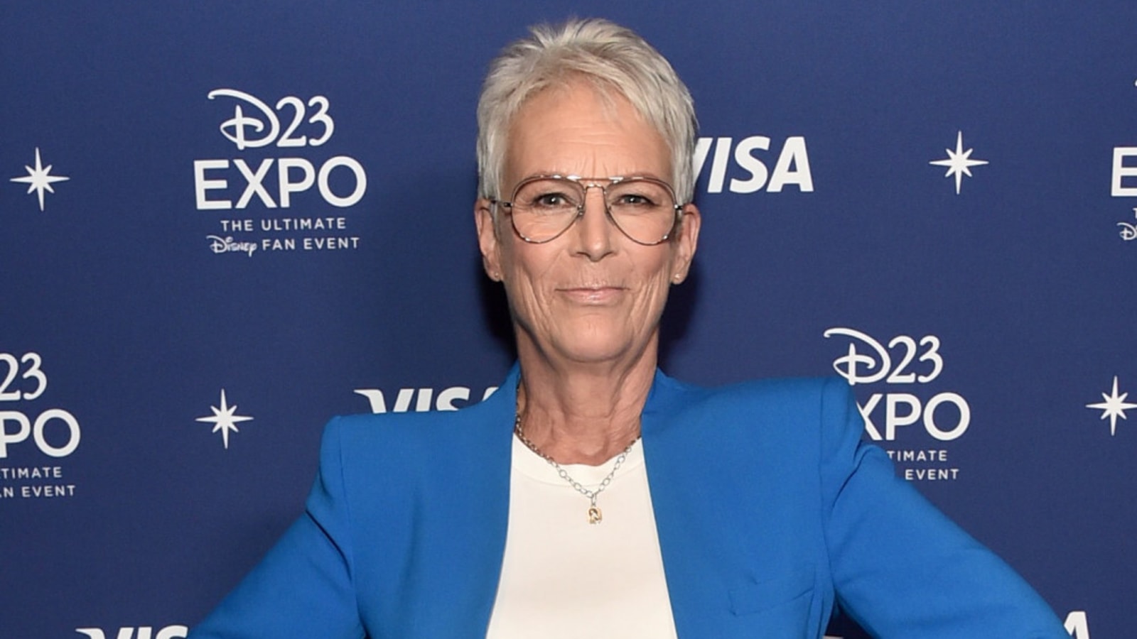 Jamie Lee Curtis&#39; home survives &#39;horrific wildfire&#39;