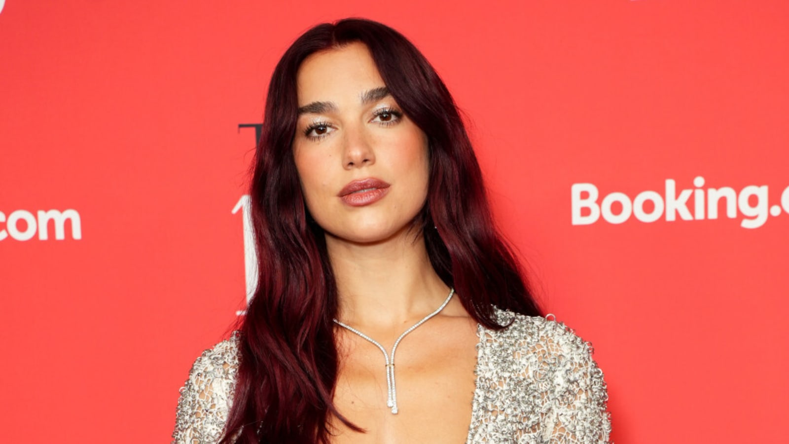 Dua Lipa &#39;safely&#39; fled Los Angeles amid &#39;absolutely devastating&#39; wildfires