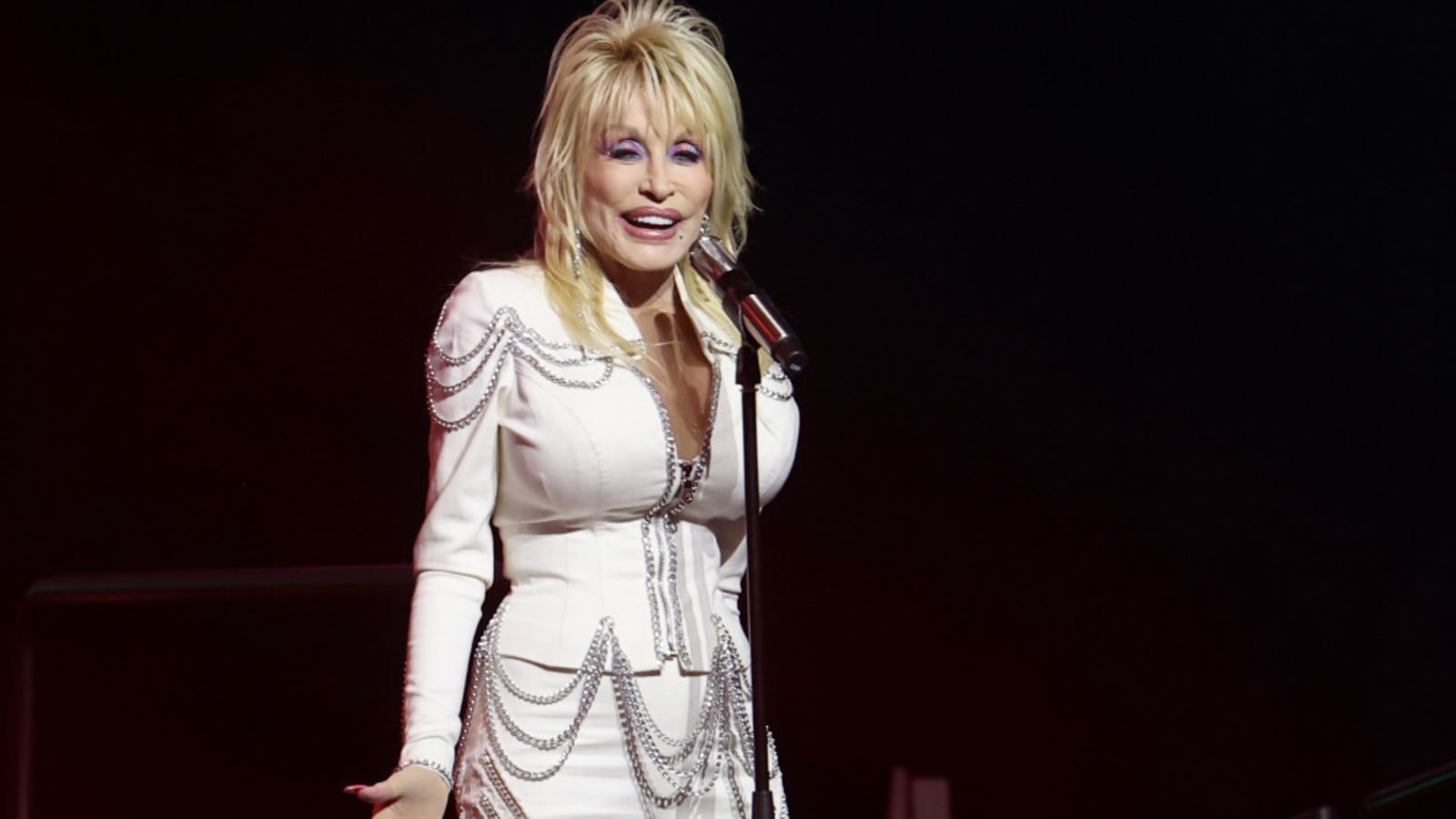 Dolly Parton ‘flattered’ to learn Dolly the Sheep was named in honour of her cleavage