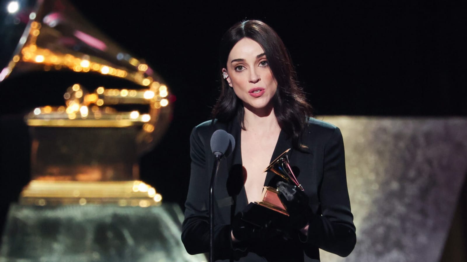 GRammy Awards: St Vincent reveals she is married and has a daughter