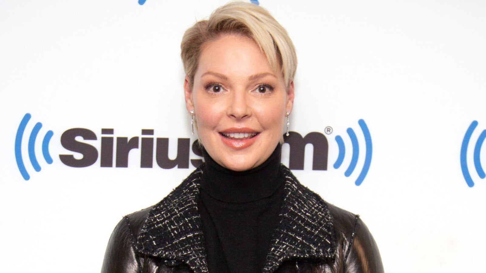 Katherine Heigl adopts three rescue puppies