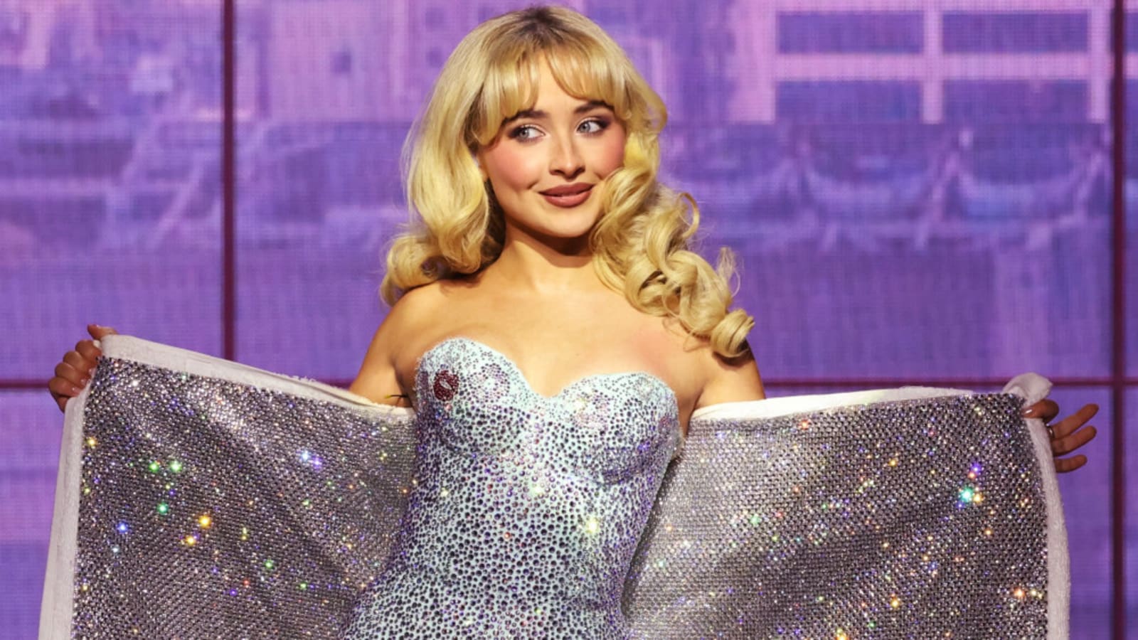 Sabrina Carpenter recruits Dolly Parton for deluxe edition of Short n&#39; Sweet
