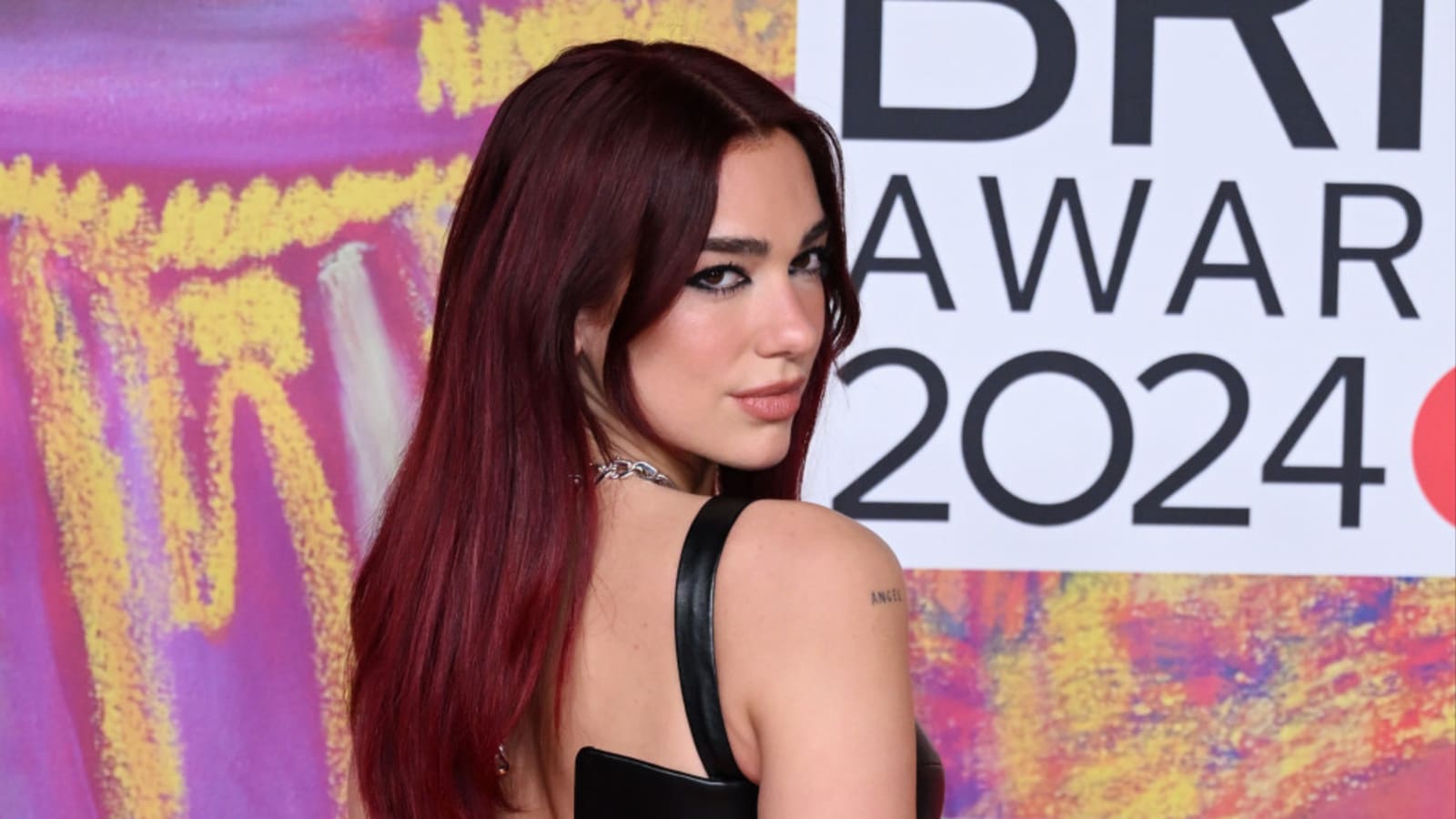 Dua Lipa plans star-studded New Year&#39;s Eve party