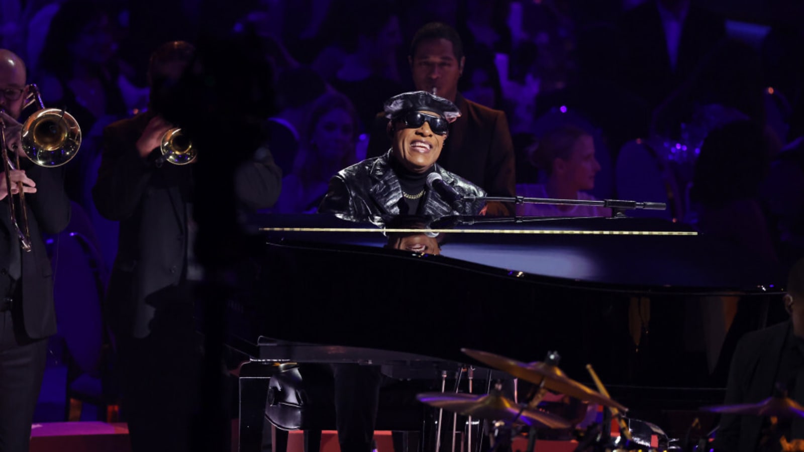 Stevie Wonder sends blunt message to world leaders