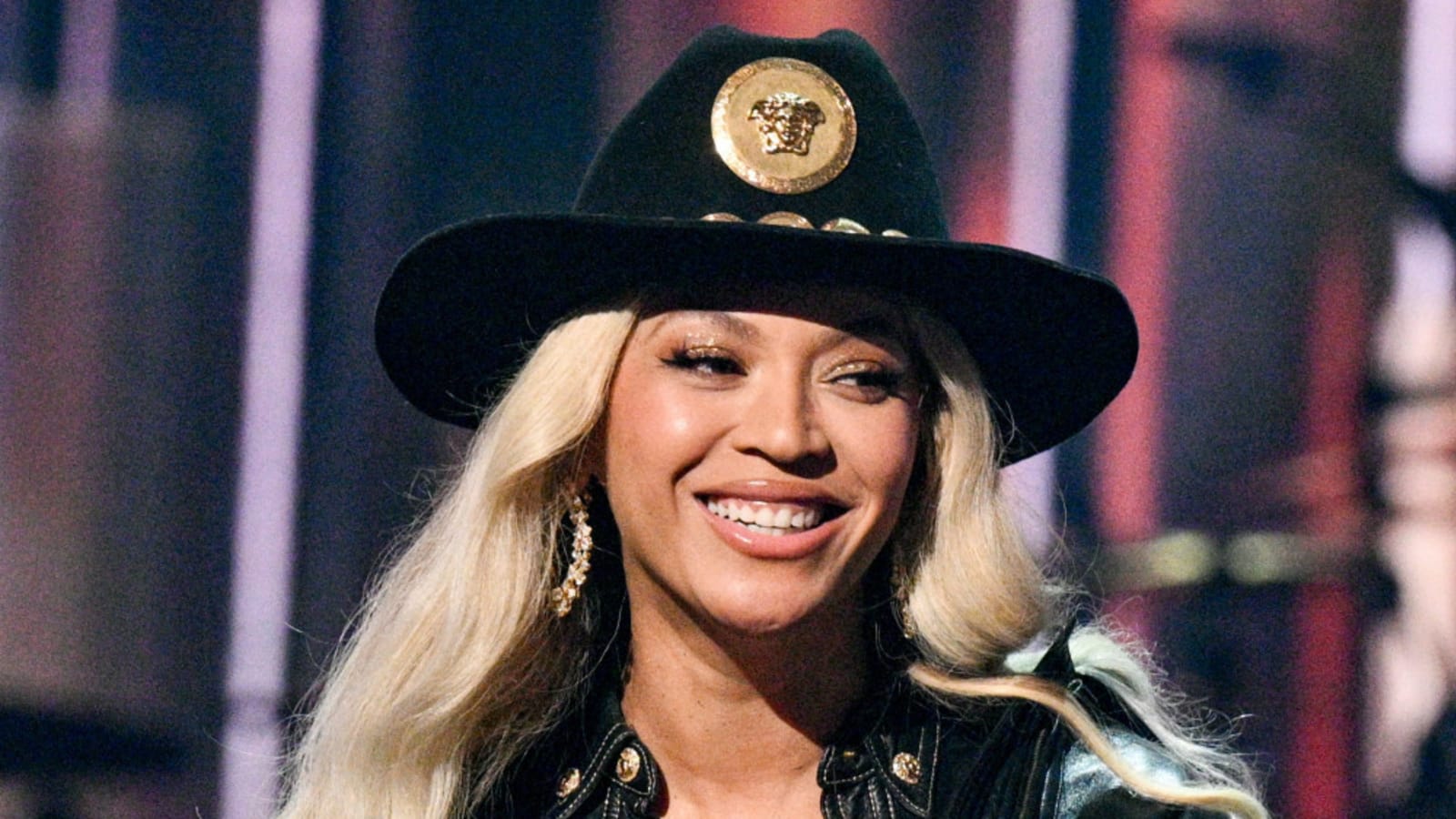 Beyonce shuts down tour rumours