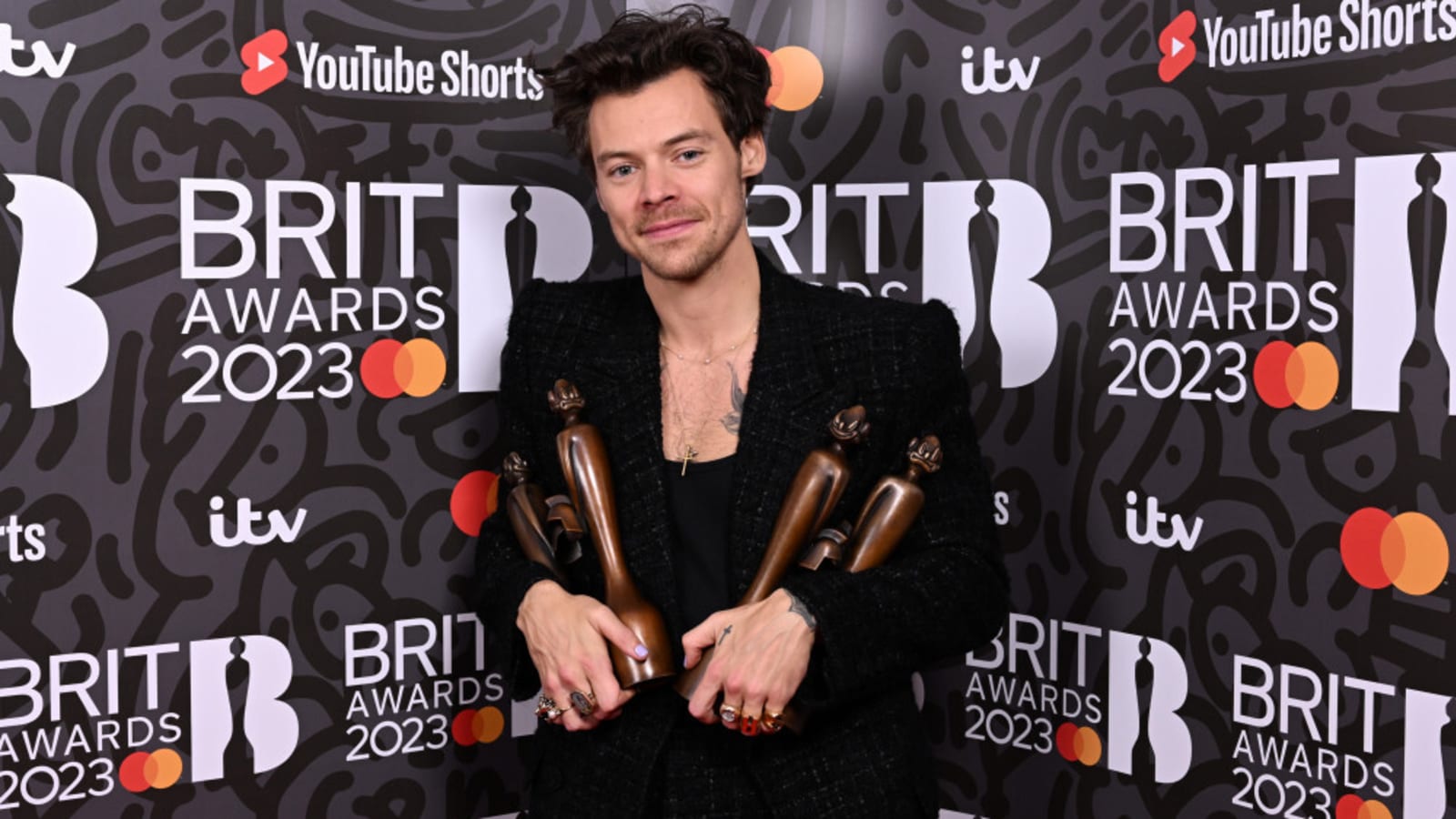 Harry Styles told to avoid a One Direction reunion: &#39;It would be a major step back...&#39;