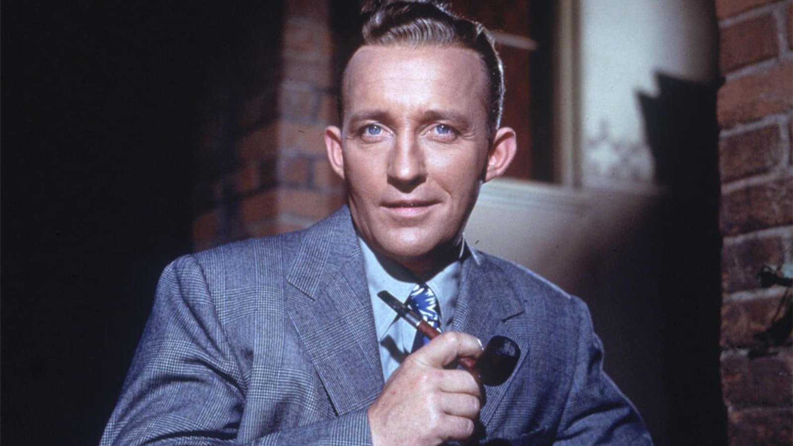 Bing Crosby found it &#39;really difficult&#39; to sing White Christmas during World War II
