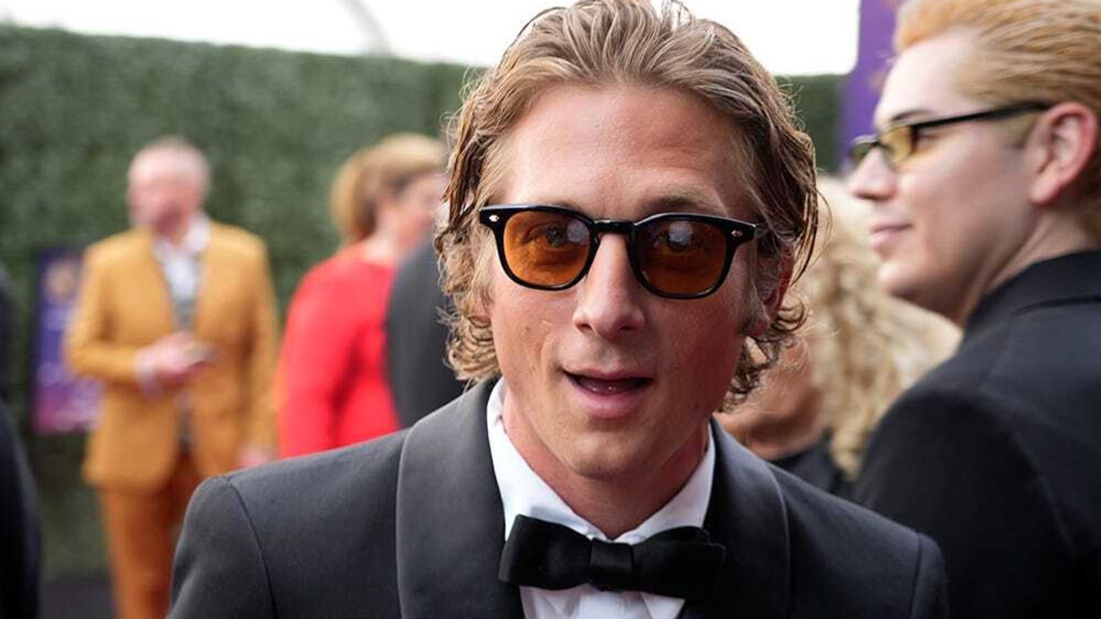 Jeremy Allen White Is The Boss in First Image From Bruce Springsteen Biopic