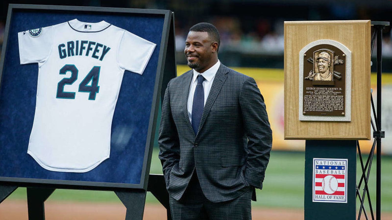 Ken Griffey Jr. elected to Baseball Hall of Fame, sets voting