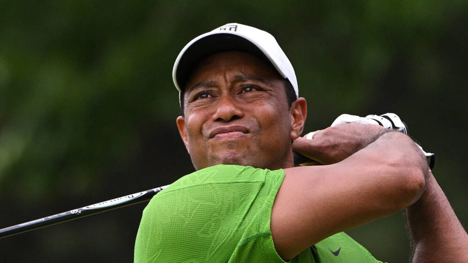 Tiger Woods makes the cut for PGA Championship