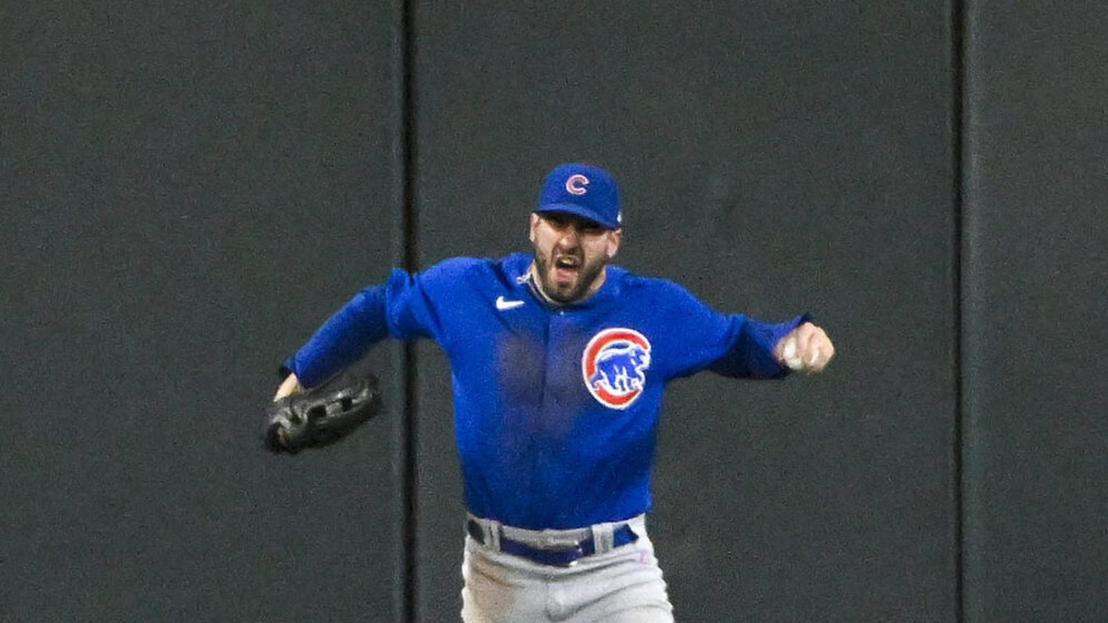 Watch: Cubs outfielder makes game-saving catch