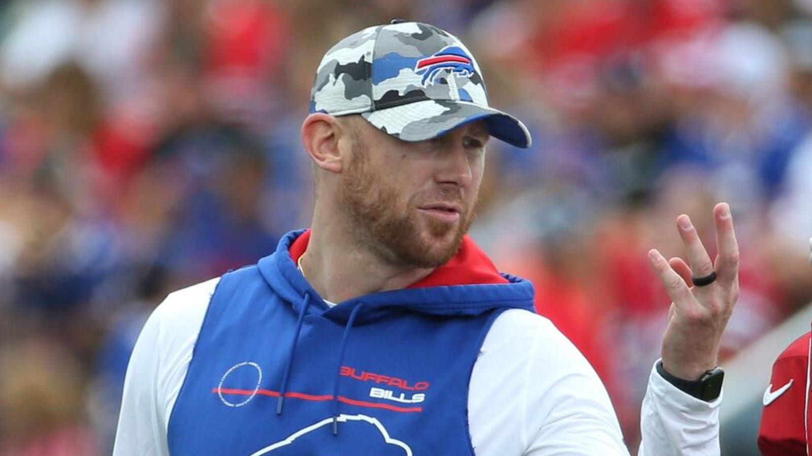 Bills promote Joe Brady to full-time OC