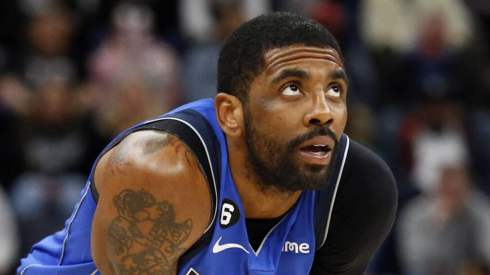 Irving had inflammatory response to booing Mavs fans